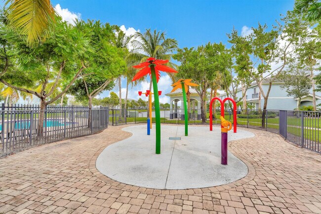 Building Photo - 1427 NW 34th Way