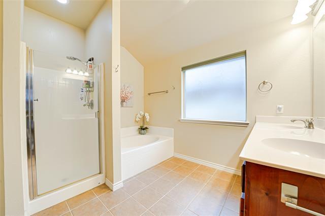 Building Photo - 2632 Triangle Leaf Dr