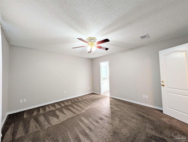 Building Photo - 175 Carrier Dr