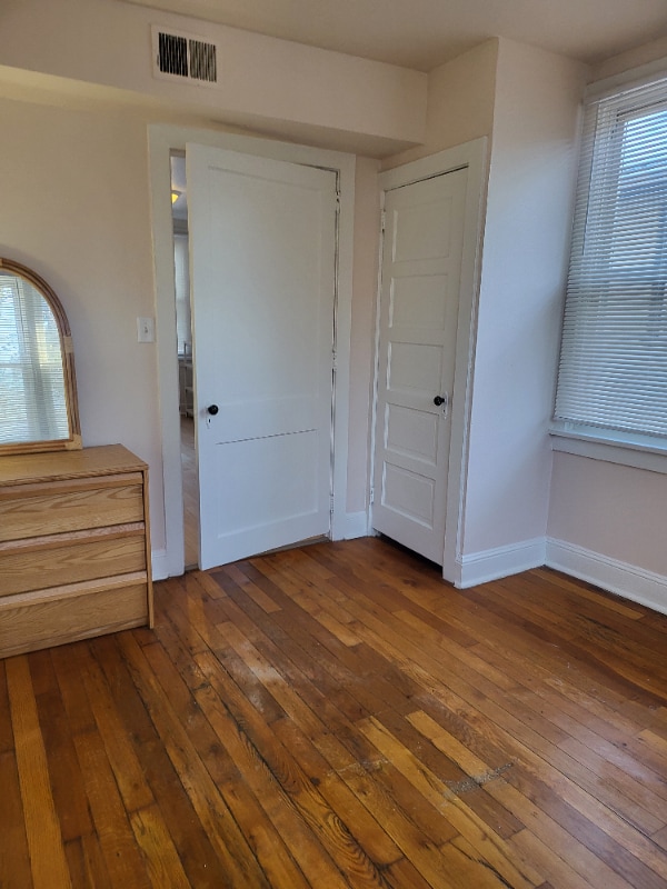 Building Photo - 119 E Mt Airy Ave