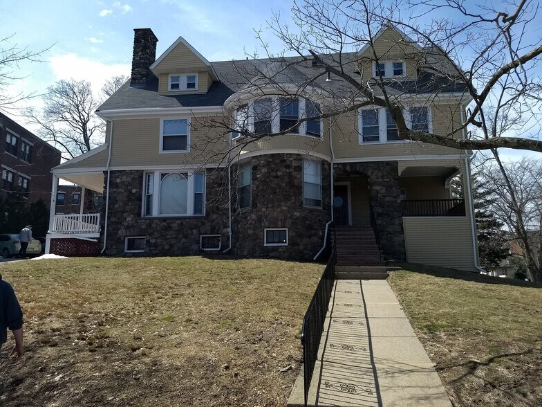 Building Photo - 4 Chiswick Rd