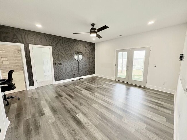 Building Photo - 211 Crooked Cedar Way