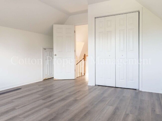 Building Photo - 824 Haymarket Ln