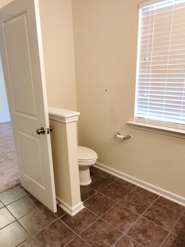 Building Photo - Beautiful 3 Bedroom 2.5 Bath Home Brooklan...