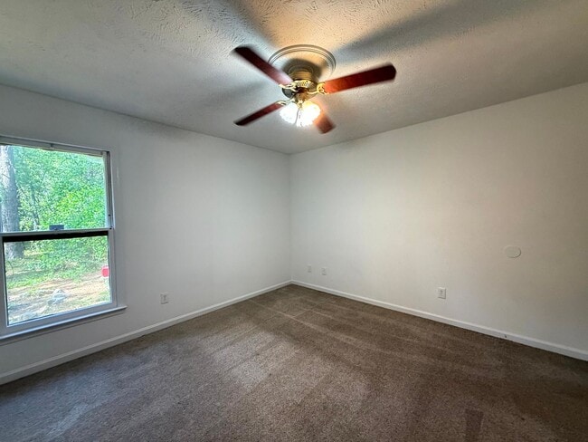 Building Photo - 5481 Landview Pl