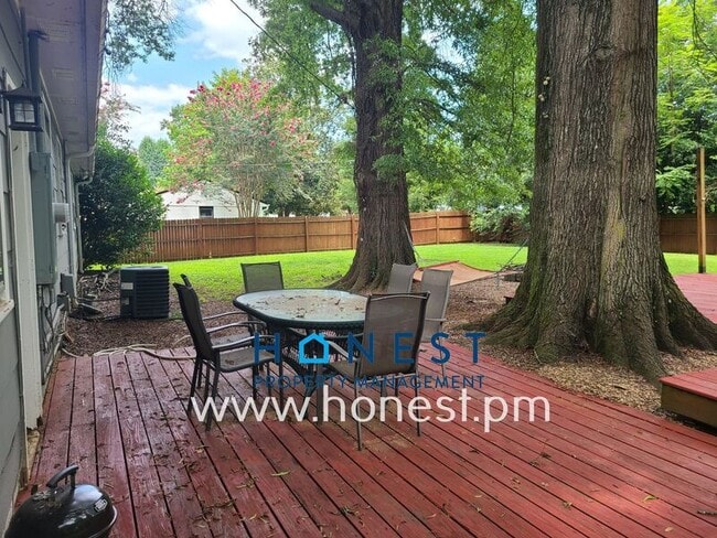 Building Photo - 1222 Rama Rd