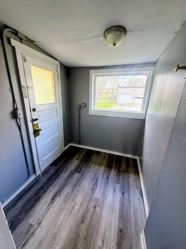 Building Photo - Spacious 4-Bedroom Home in North Canton – Prime Location