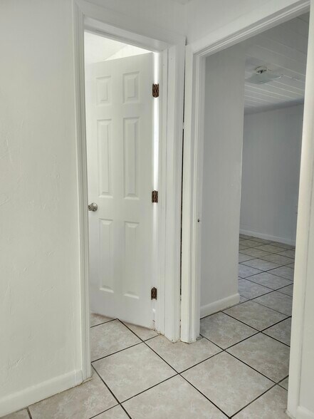 Building Photo - 8883 SW 126th Ter