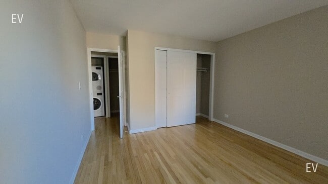 Building Photo - 310 Greenwich St