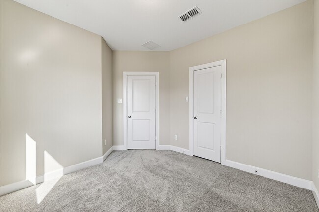 Building Photo - 3358 City Heart Ave