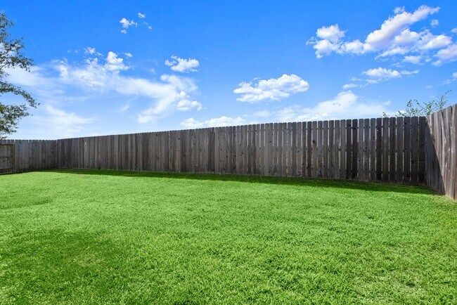 Building Photo - 2639 Royal Field Ln