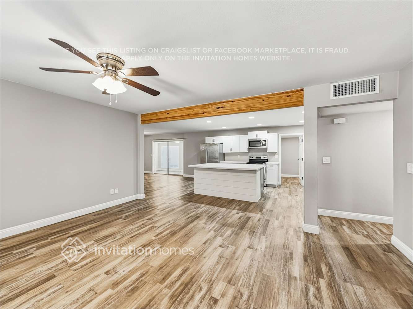 Building Photo - 3136 W Cactus Rd