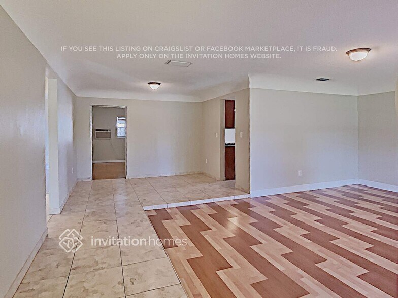 Building Photo - 8659 Sheraton Dr