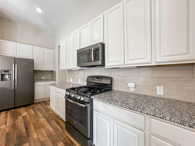 Building Photo - 1613 Cintola Ln