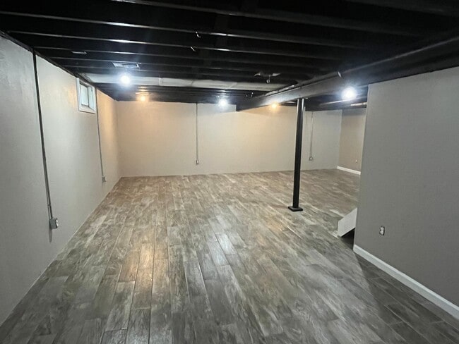 Building Photo - 226 S Cornell Cir