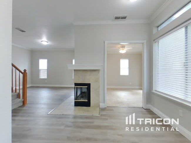 Building Photo - 8704 Port Haywood Way