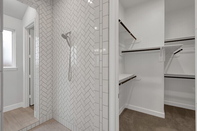 Building Photo - 8431 Willow Whisper Ln