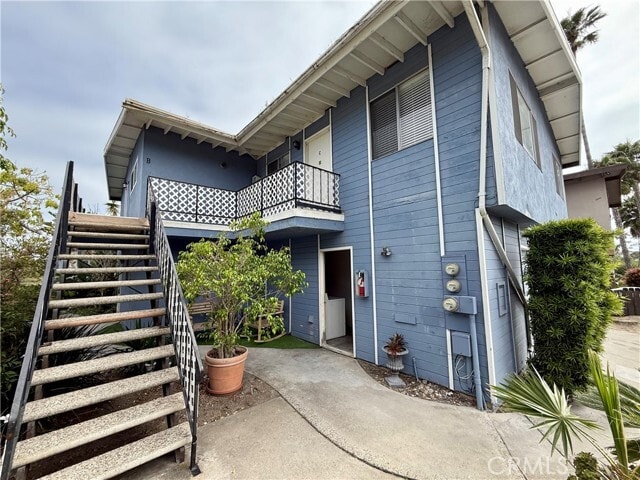 Building Photo - 203 Avenida Montalvo