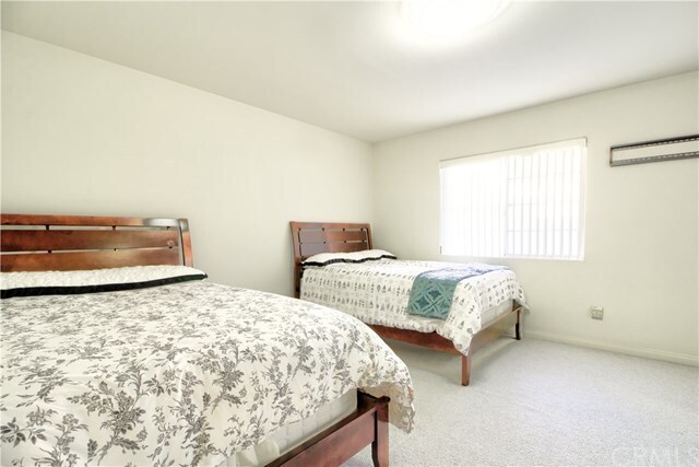 Building Photo - 429 W Woodruff Ave