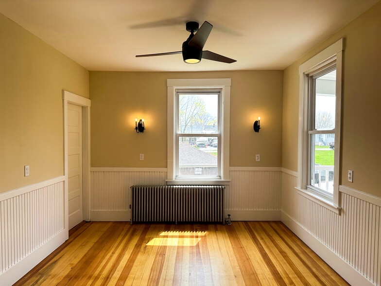 Dining Room - 11 Aubin St