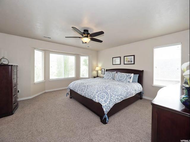 Building Photo - Beautiful 6-Bedroom Riverton House