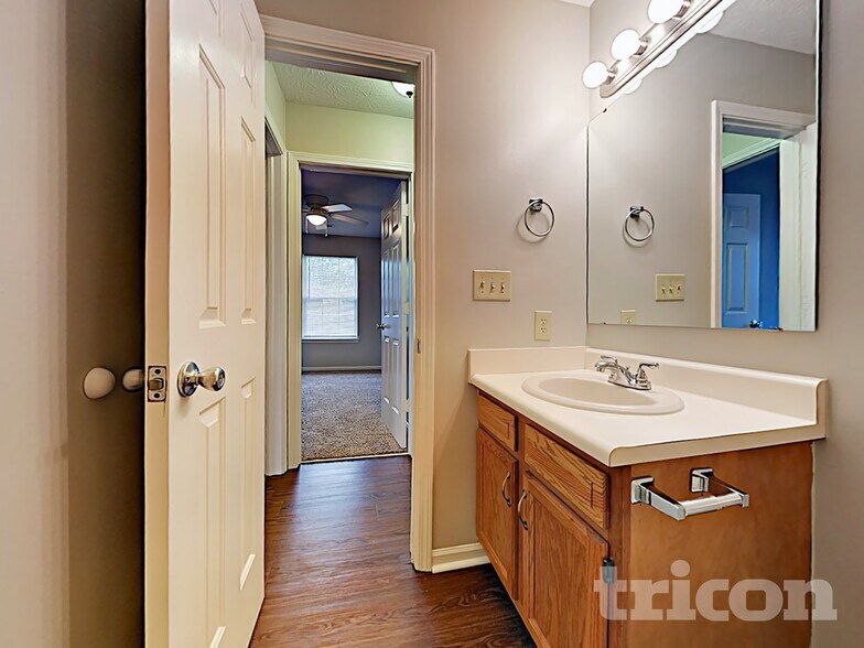 Building Photo - 4811 Oakforge Dr