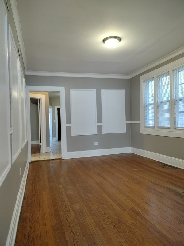 Building Photo - 7729 S Essex Ave