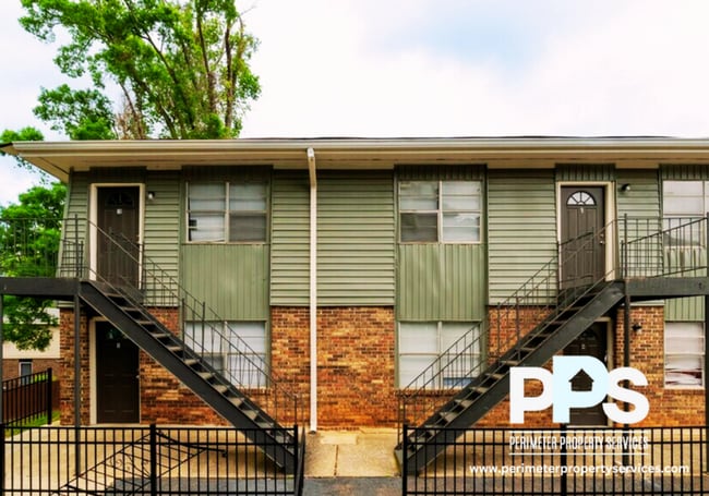 Building Photo - 1126 Maple St