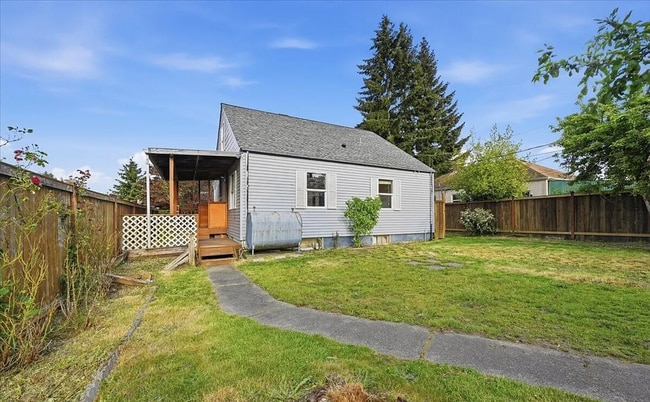 Building Photo - 3bed/1 bath near Point Defiance ** MOVE IN SPECIAL! **