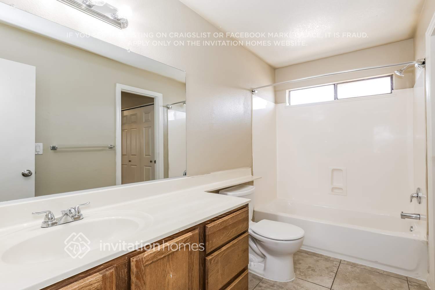 Building Photo - 10037 W Montecito Ave