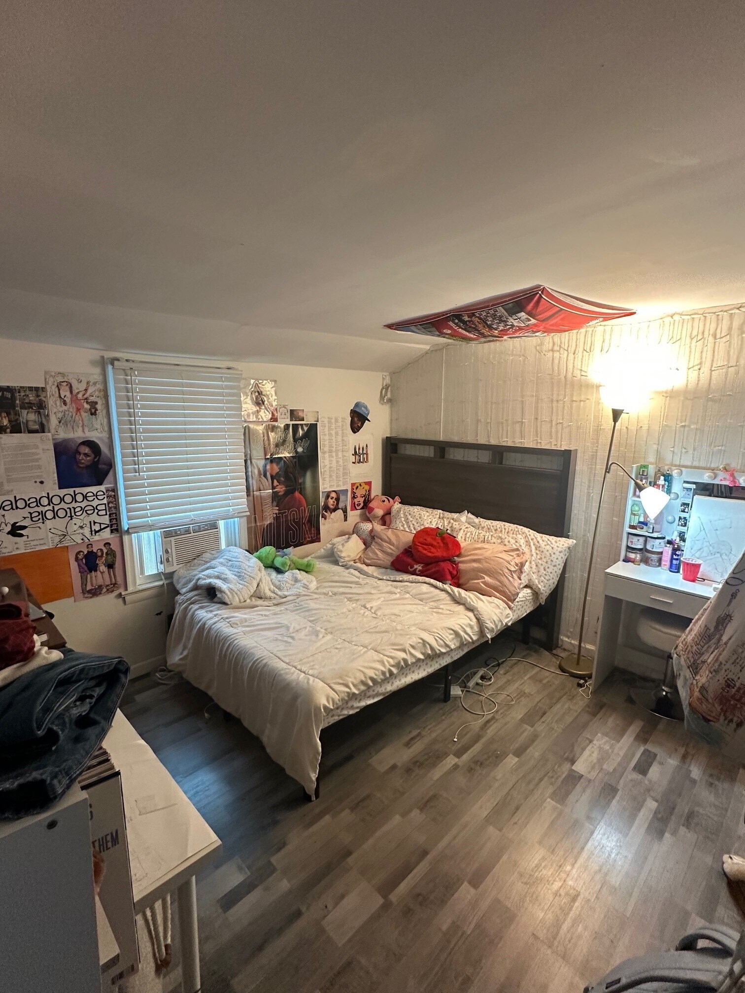 Building Photo - 276 Linden Ave