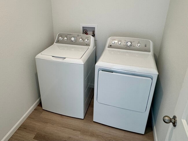 Building Photo - 24787 E 40th Ave