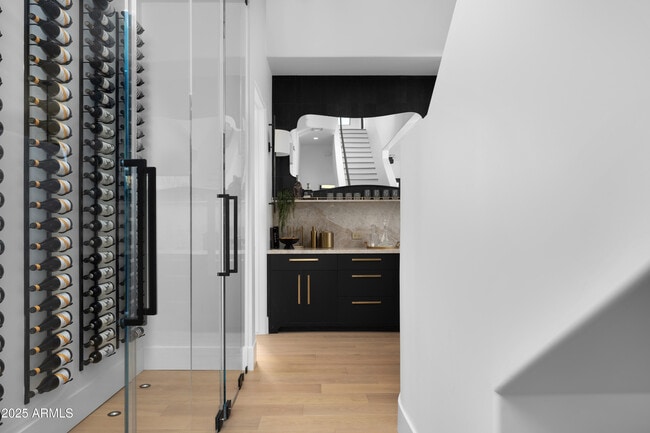 Building Photo - 4120 N 44th Pl