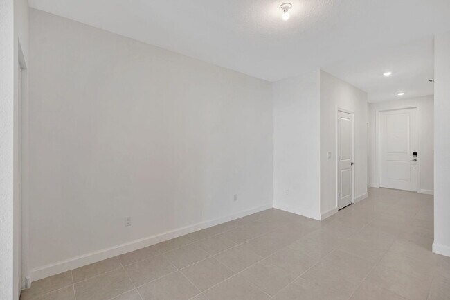 Building Photo - Modern Townhome @ Veranda Landing