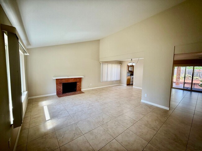 Building Photo - Your Dream Rental Home in Rancho Penasquitos!