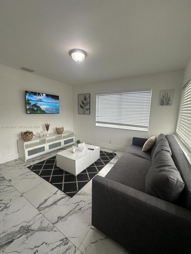 Building Photo - 104 NW 9th St