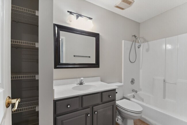 Building Photo - Charming 3 Bedroom Rental in Bluffton, SC ...