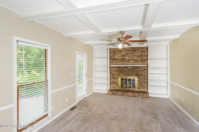 Building Photo - 8105 Thornwood Rd
