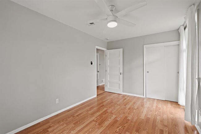 Building Photo - 5212 Berkman Dr