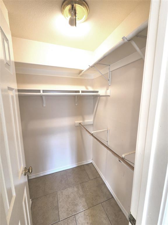 Building Photo - 8811 Clearbrook Trail