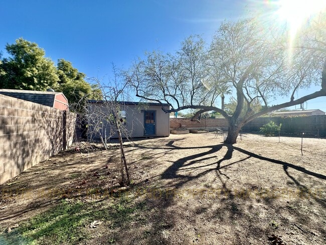 Building Photo - 2140 N Northway Ave