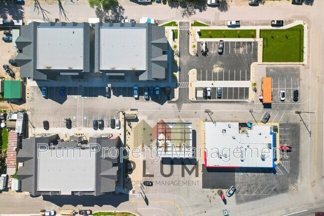 Building Photo - 425 Michigan Ave