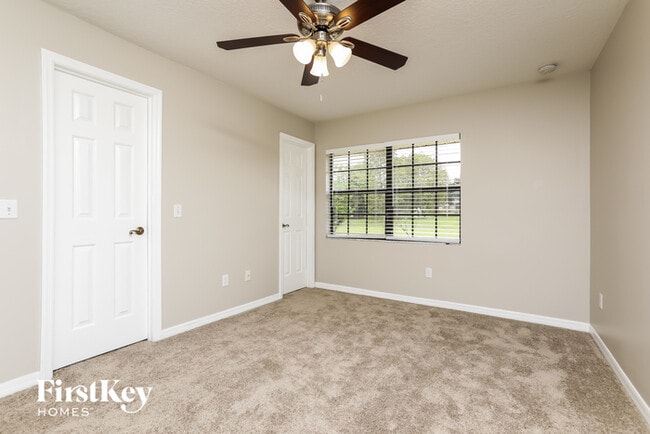 Building Photo - 36828 Sundance Dr