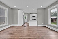 Building Photo - 2221 E 97th St