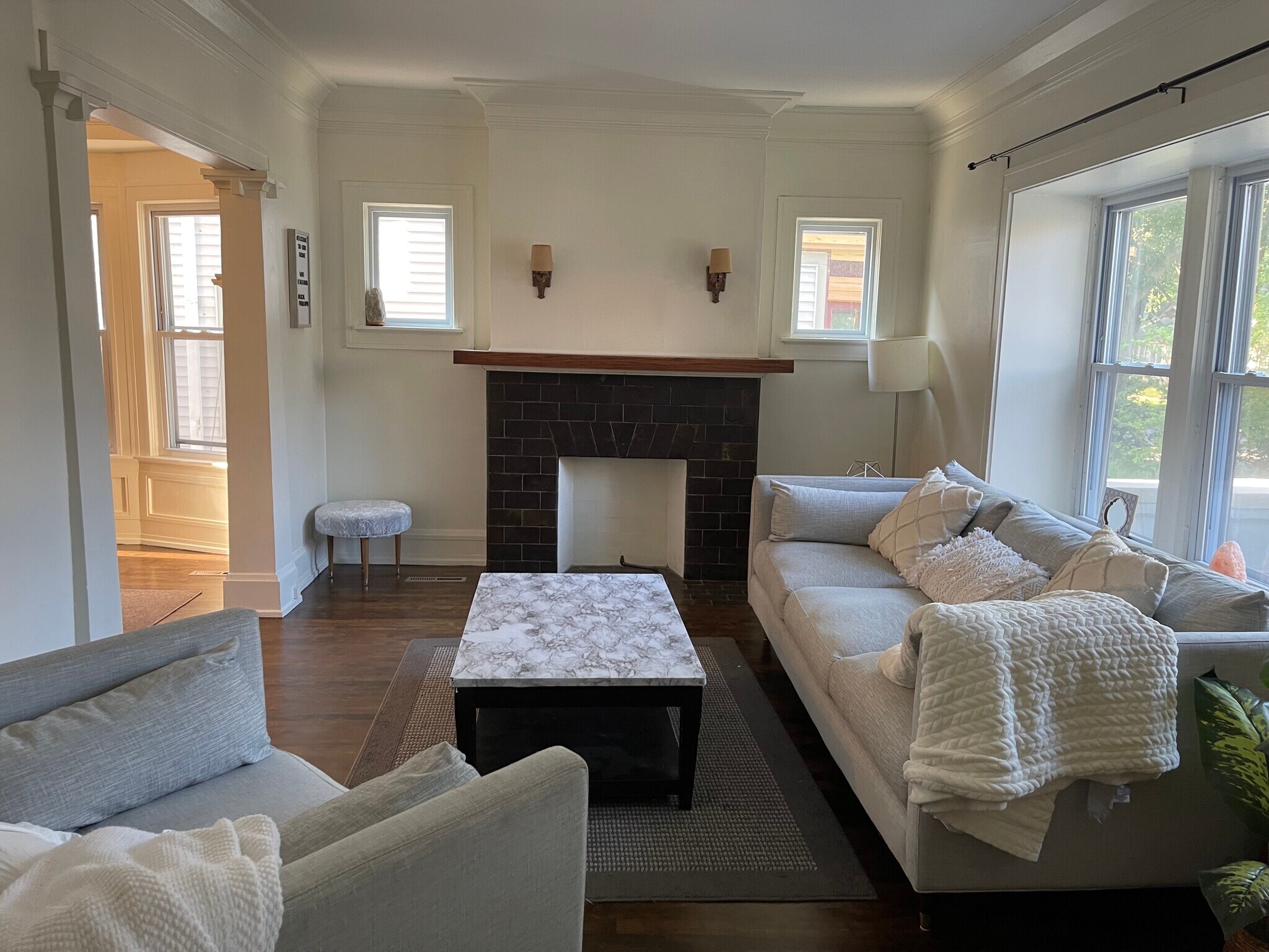 Building Photo - 2830 N Frederick Ave