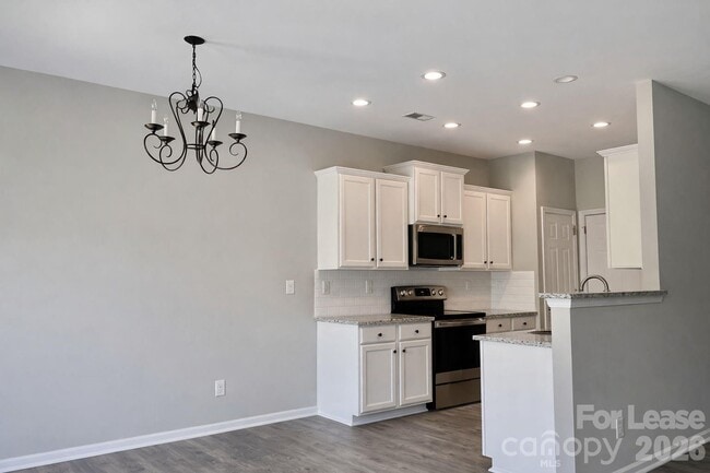 Building Photo - 9646 Walkers Glen Dr NW