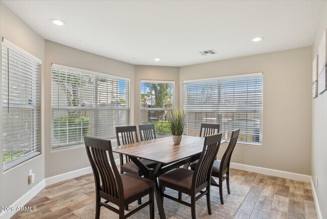 Building Photo - 6824 W Morrow Dr