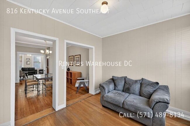 Building Photo - 816 Kentucky Ave SE