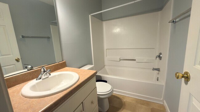 Building Photo - 3221 Kildaire Dr