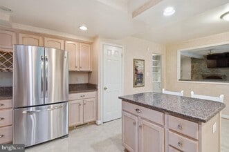 Building Photo - 9369 Tovito Dr